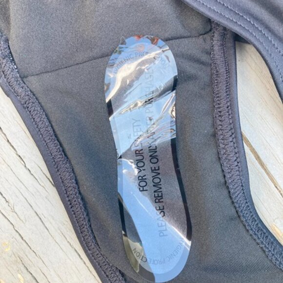 NWT- One Piece Athletic Lap Swimming Competition Racing Swimsuit- Black and Teal - Picture 4 of 9